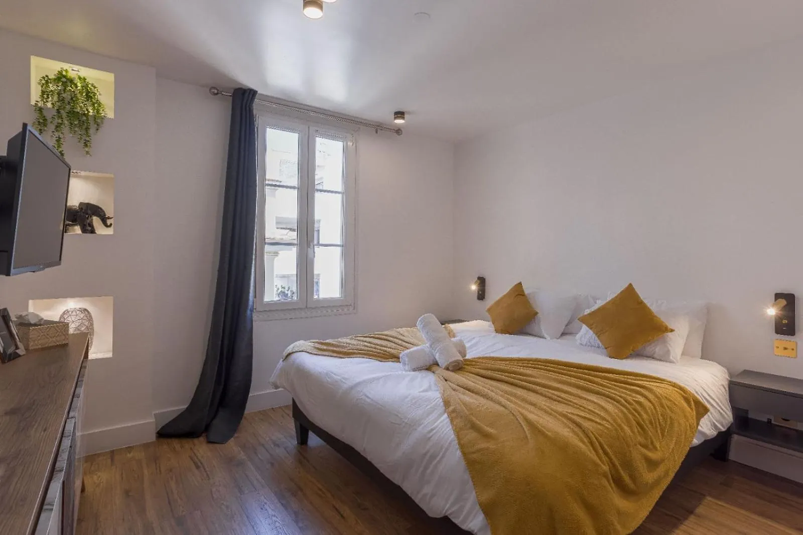 L'Olivier - 1 Chambre, Clim, Palais & Plage, Fraichement Renove Cannes 0*,  France